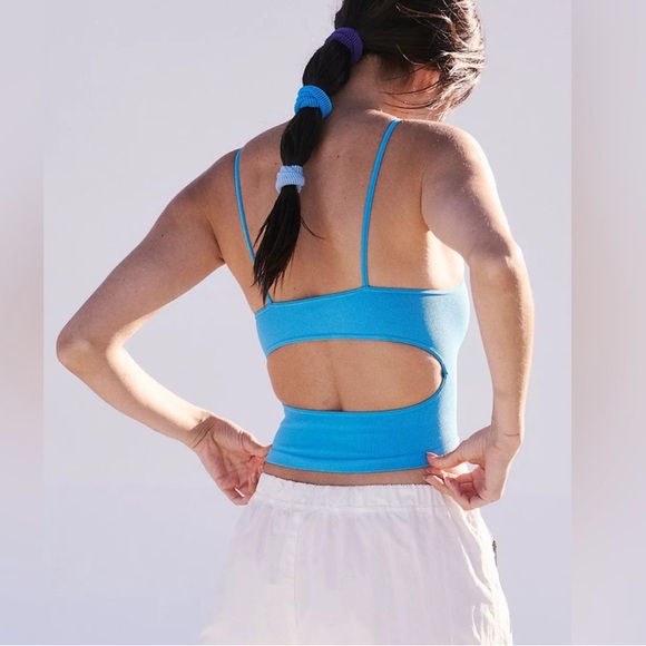 ✨NWOT✨ FP Movement Strappy Back Tighten Up Tank - Picture 2 of 4